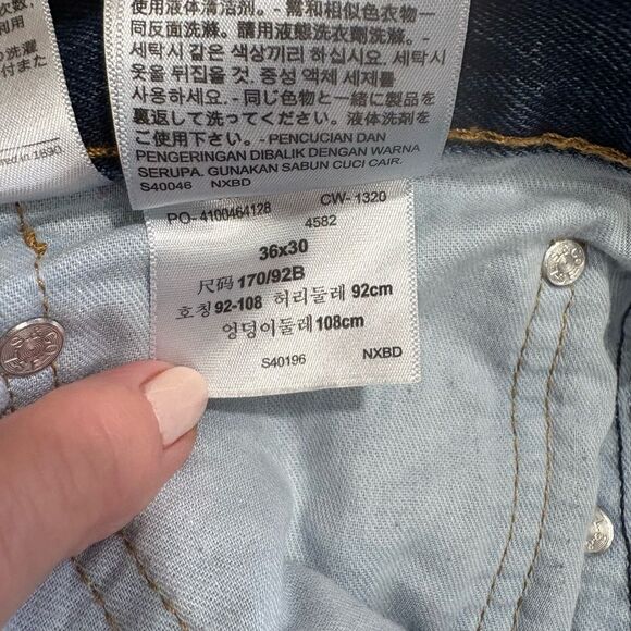 LEVIS - 505 M Sz 36/30 Regular Fit Straight-Leg Jeans/Medium Wash EUC - Picture 15 of 16